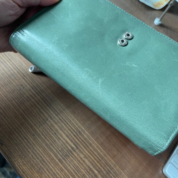 Hobo International Vintage Collection Danette Wallet Wristlet Moss Sage Green - Picture 5 of 8